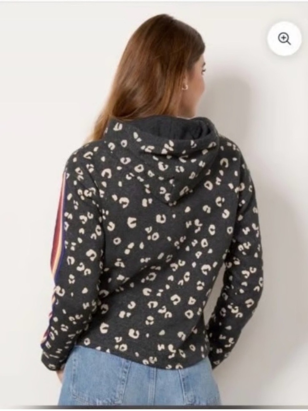 Evereve Charcoal Leopard Print Hoodie - Picture 2 of 14
